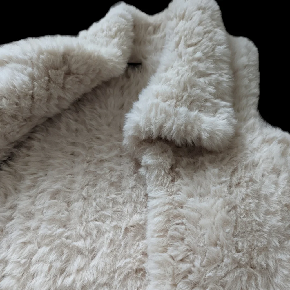 Love token faux fur vest size M - Picture 4 of 7